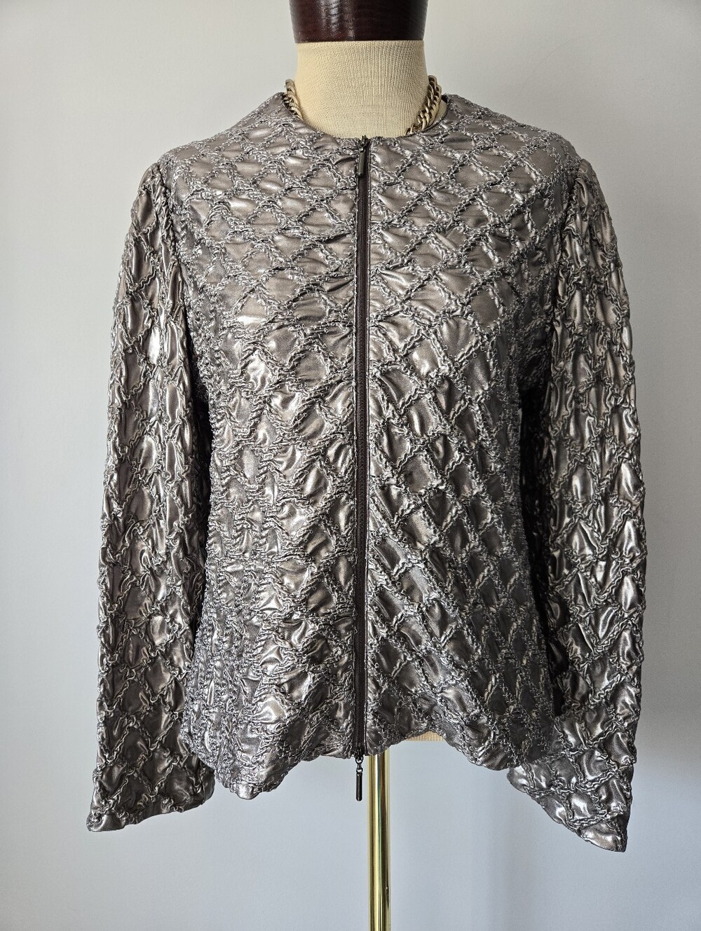 Joseph Ribkoff Metallic Quilted Silver Jacket. Size 10